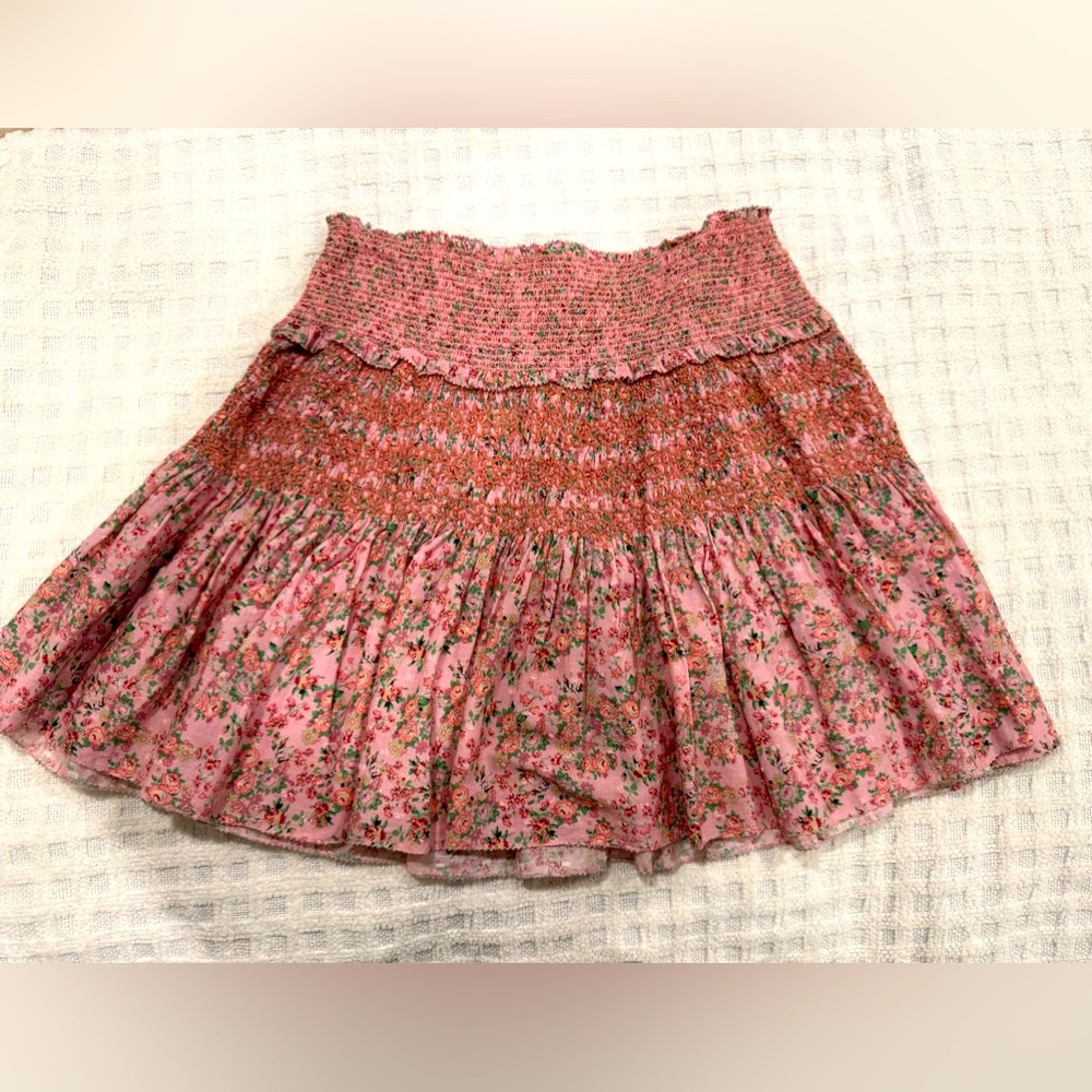 🎀 $10 or 3 / $25 🛍️ Boutique Floral, Tiered, Ruffle, A-line Mini-Skirt, M - NEW! - Picture 2 of 4